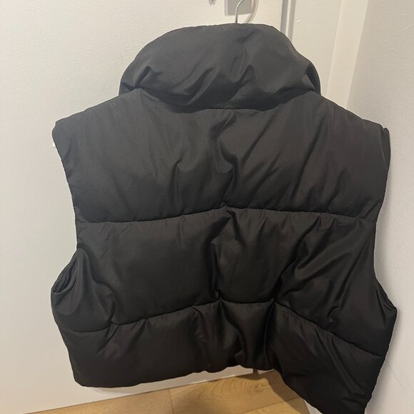 Black Zara Vest - Picture 3 of 3